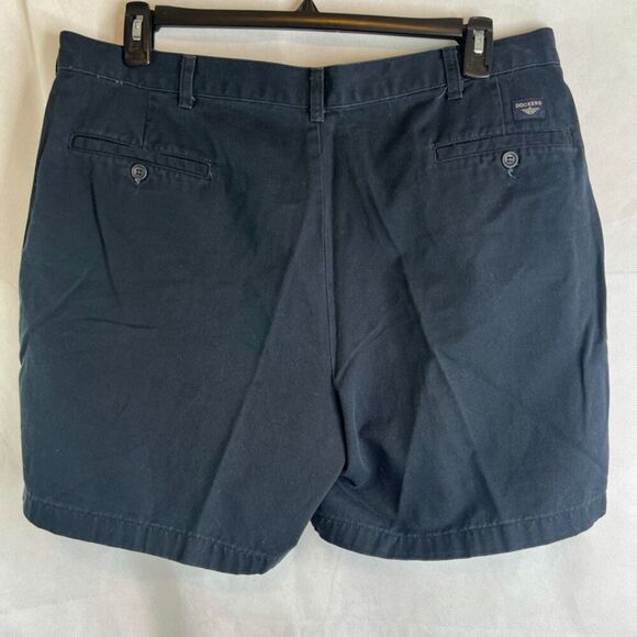 Dockers Pleated Front Casual Shorts Men's Size W40 - Picture 2 of 8